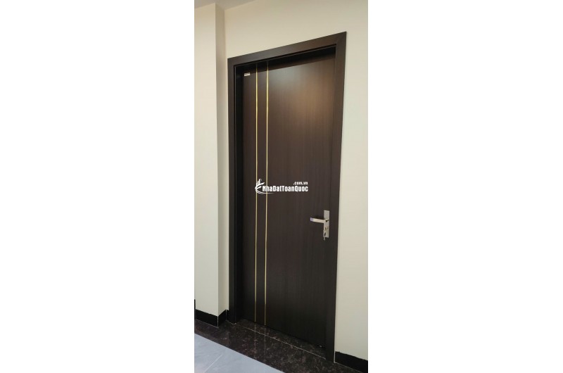 BÁN NHÀ 7 TẦNG, GÓC 3 MẶT ĐƯỜNG, SỐ 4 NGÕ 521 NGUYỄN TRÃI. LH:0393111533 HOẶC 0934306688.
