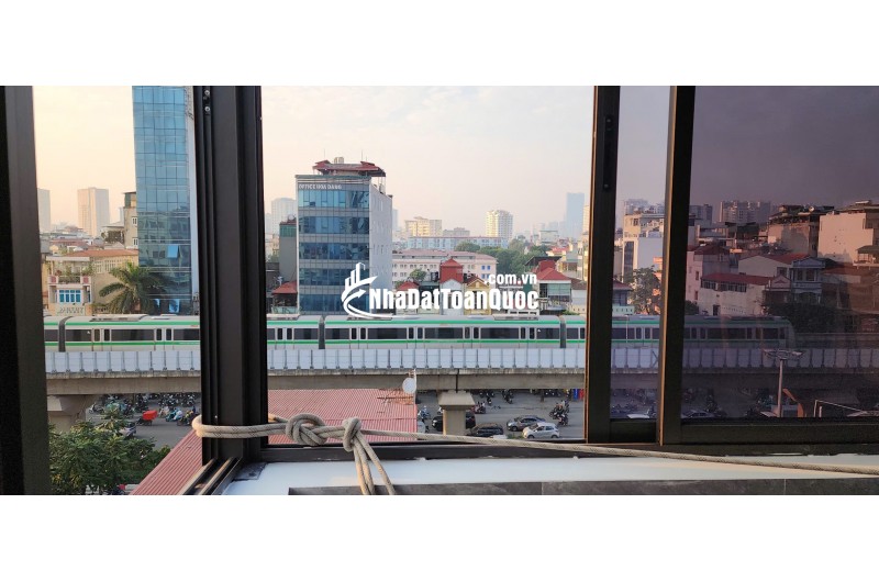 BÁN NHÀ 7 TẦNG, GÓC 3 MẶT ĐƯỜNG, SỐ 4 NGÕ 521 NGUYỄN TRÃI. LH:0393111533 HOẶC 0934306688.