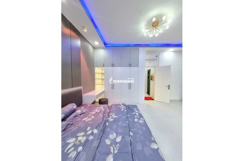 BÁN NHÀ KĐT 5 SAO CÁCH CHỢ BÌNH CHÁNH CHỈ 2KM (5,5 X 15) CHỈ 4.5 TỶ. LH:0908815596