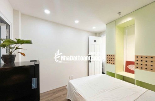 HUỲNH VĂN BÁNH – 4x10M – 5 TẦNG – 7 PHÒNG – 8.2 TỶ