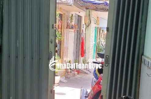 Bán nhà cấp 4 nhỏ xinh nở hậu L ngay trung tâm Đầm Sen Q11