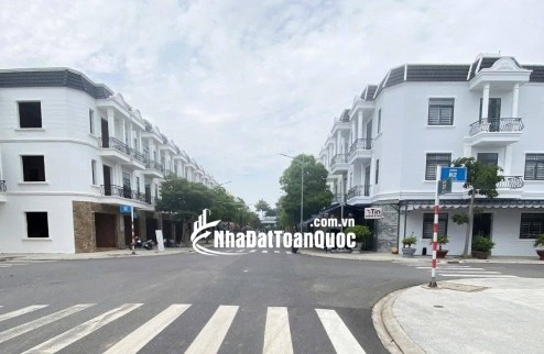 Bán nhà khu dân cư Vsip3 Tân Uyên Bình Dương 1 trệt 1 lầu 3PN 3WC - đường nhựa 12m