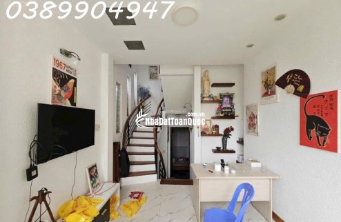 Nhà 4 tầng đường Hồng Lĩnh - vị trí cực xịn. Giá: 5 tỷ