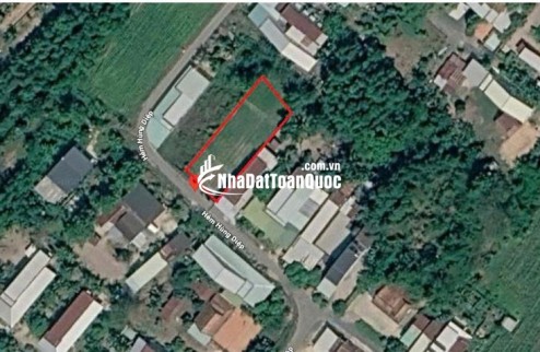 CHÍNH CHỦ CẦN BÁN GẤP LÔ ĐẤT 750M² CÓ 400M THỔ CƯ TẠI DƯƠNG MINH CHÂU, TÂY NINH LH:0984682356.