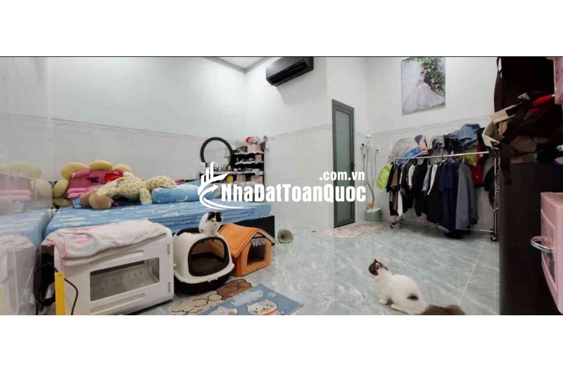 NHÀ ĐẸP DỌN VÀO Ở NGAY – NỘI THẤT CAO CẤP, CHỈ XÁCH VALI VỀ!