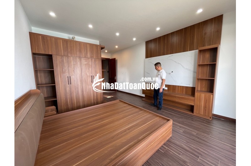  Hiếm 4,1 Tỷ Nhà 3 Tầng, Sân Cổng Riêng, 52M², 4 Ngủ, Gần UBND Phường Chương Mỹ.