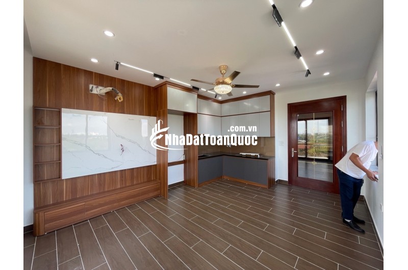  Hiếm 4,1 Tỷ Nhà 3 Tầng, Sân Cổng Riêng, 52M², 4 Ngủ, Gần UBND Phường Chương Mỹ.