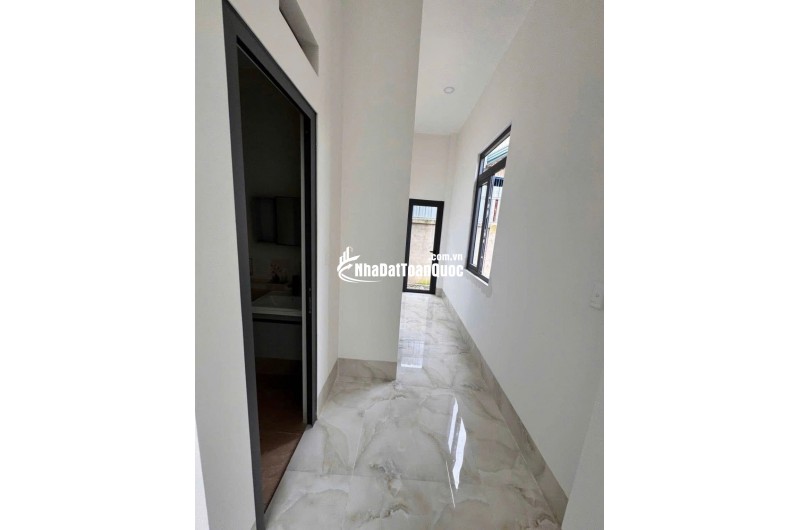 hồng  BÁN NHÀ PHỐ 1 TRỆT 1 LẦU – 70M² – SỔ HỒNG RIÊNG – TÂN HIỆP, TÂN UYÊN