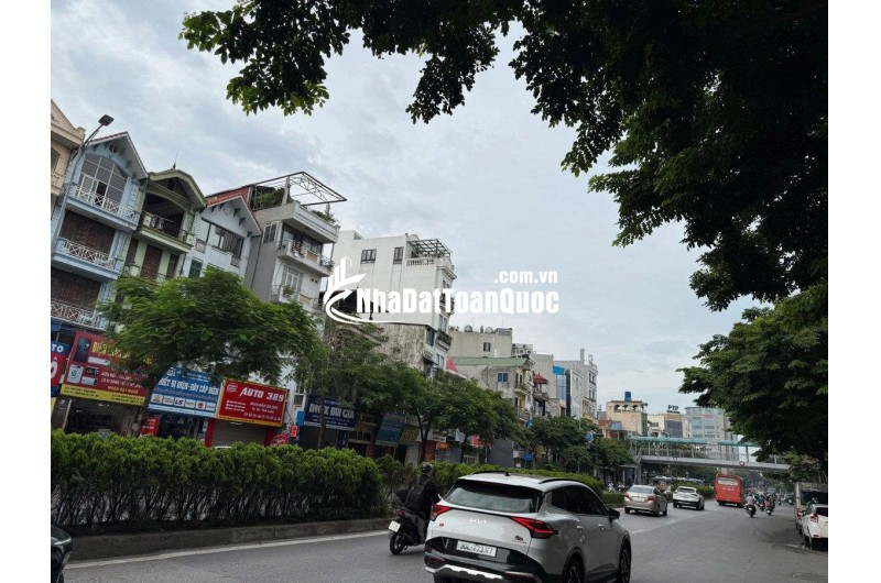 Bán Nhà Mặt Phố Nguyễn Văn Cừ, Long Biên 192m2 MT7.6m 59.9 Tỷ Vỉ Hè Kinh Doanh