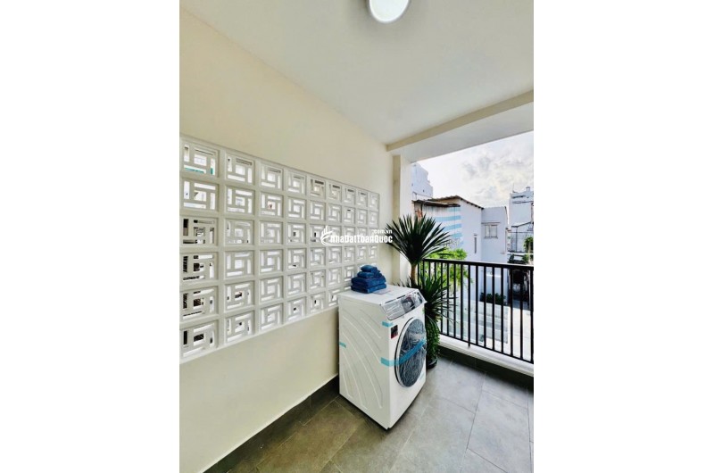BÁN NHÀ HẺM BA GÁC ĐƯỜNG XVNT, Q.BÌNH THẠNH 123,5 M2 SHR CHỈ 5TỶ38. LH:0792022984.