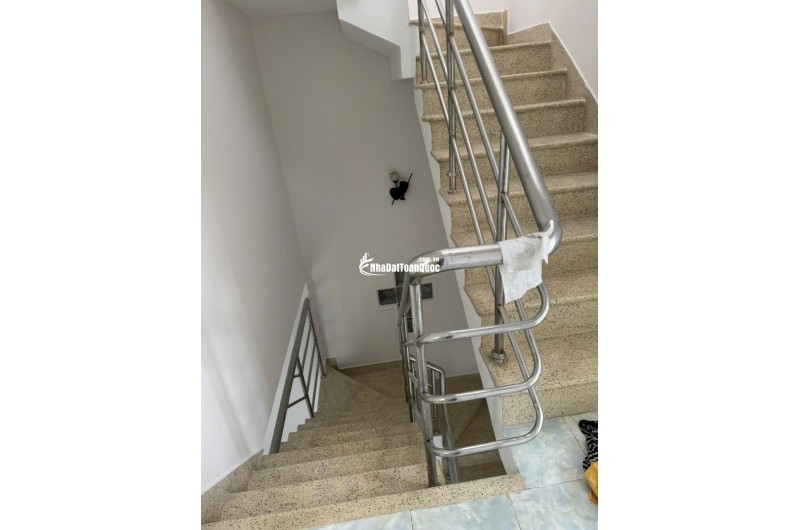 BÁN HOẶC CHO THUÊ NHÀ 2B/5 ĐƯỜNG SỐ 10, PHƯỜNG PHÚ LÂM TP.HCM. LH: 0938358990, 0908535558