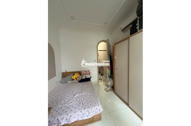 BÁN NHÀ 237/33/10 PHẠM VĂN CHIÊU, GÒ VẤP. HẺM THÔNG 3M, SHR, 3,7 TỶ. LH:0983552799.