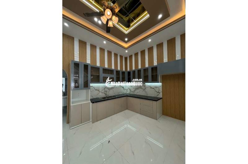 MUA NHÀ PHỐ TẠI CẦN ĐƯỚC - TẶNG NGAY GÓI THIẾT KẾ NỘI THẤT TRỊ GIÁ 100TR. LH:0344069492.