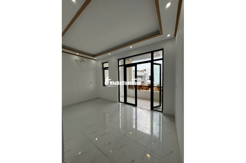 MUA NHÀ PHỐ TẠI CẦN ĐƯỚC - TẶNG NGAY GÓI THIẾT KẾ NỘI THẤT TRỊ GIÁ 100TR. LH:0344069492.