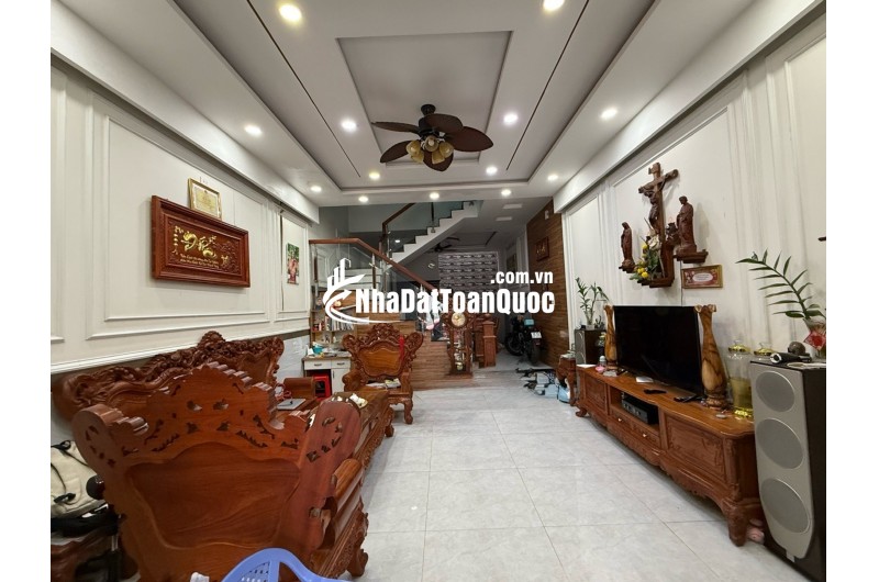Bán nhà 5 tầng Tân Thới hiêp q12 5,5 x 19 [ 7,4 tỳ] HXH 8 m