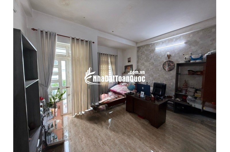 Bán nhà 5 tầng Tân Thới hiêp q12 5,5 x 19 [ 7,4 tỳ] HXH 8 m