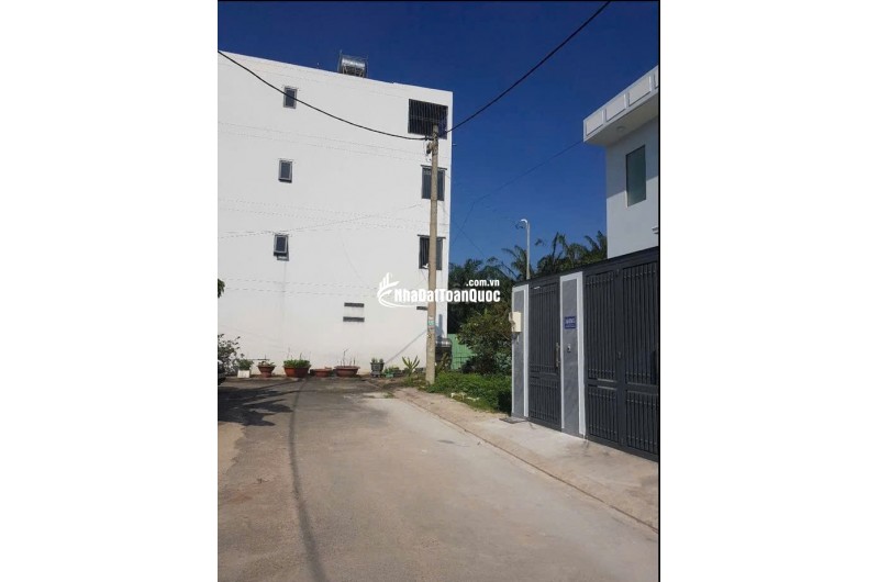 Bán đất thổ cư ở Thới Tam Thôn, Hóc Môn hẻm xe hơi