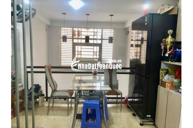 NHÀ 4 TẦNG TRƯỜNG CHINH -NGAY TRẠM DỪNG CHÂN METRO- SÁT MẶT TIỀN ĐƯỜNG -30M2 - NHỈNH 5 TỶ