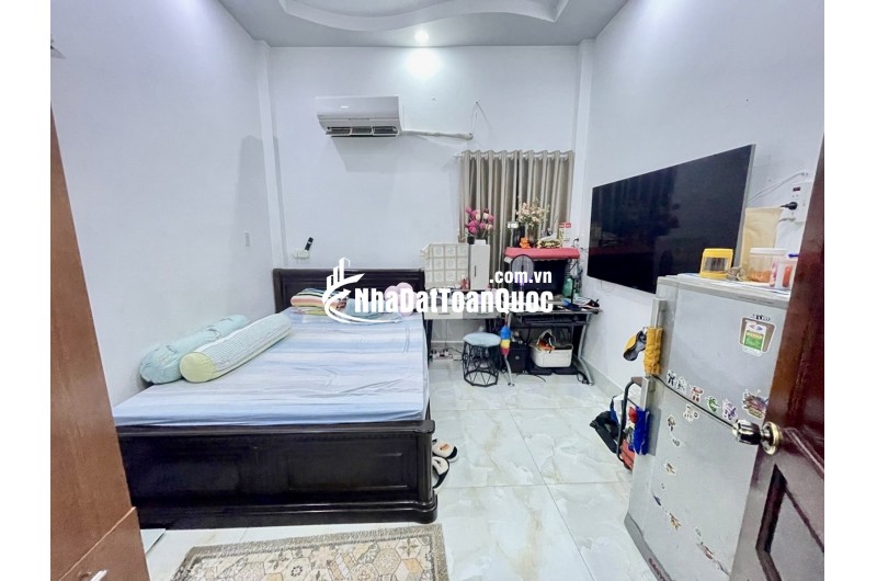 BÁN NHÀ HẺM XE HƠI KIA-TÁM DANH-P.5, Q.8 - 3 TẦNG - 4PN - NHỈNH 6 TỶ - LH 0784968131