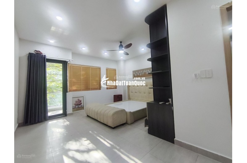 Bán nhà riêng 100m2 tại Bình Hưng, Hồ Chí Minh, đẹp, nhiều tiện ích chỉ 10,5 tỷ