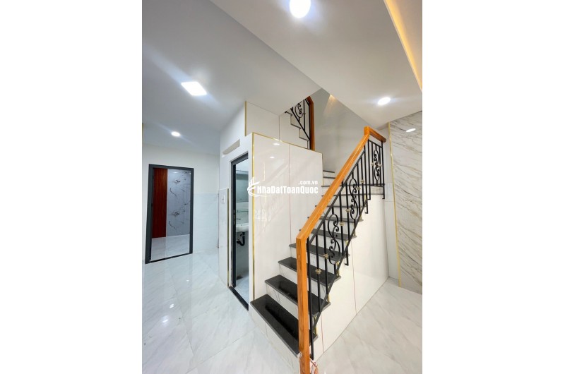 MẶT HẺM XE TẢI Q.8 – 4 tầng BTCT 50M²– 5PN – đỗ oto thoải mái, chỉ hơn 5T