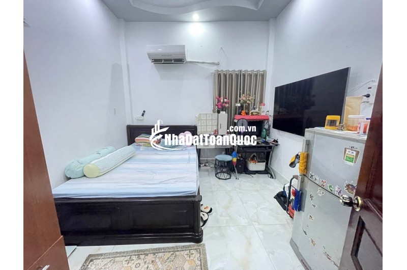 NHÀ 3 TẦNG Q.8 – HẺM XE HƠI TỚI CỬA KHU AN NINH HÀNG XÓM VĂN MINH