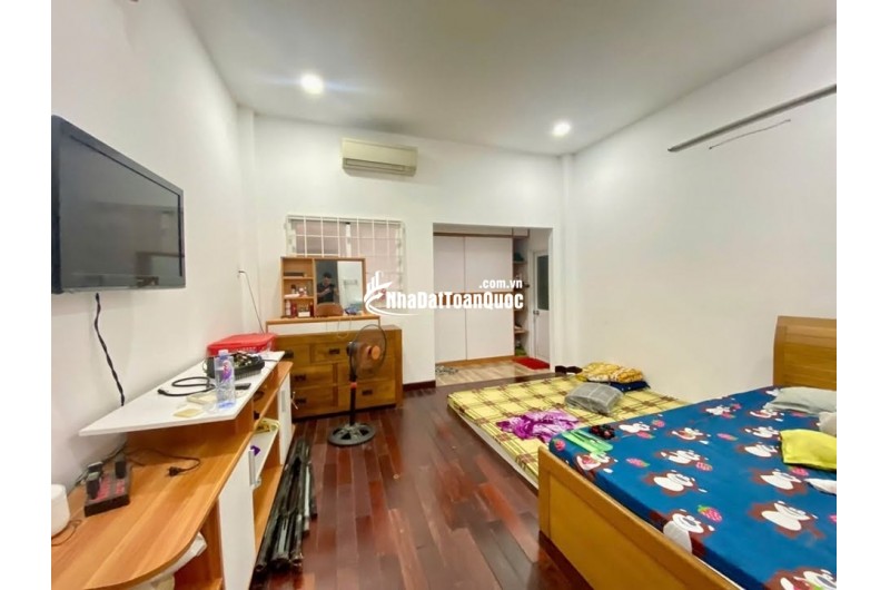BÁN NHÀ HẺM XE HƠI ÂU DƯƠNG LÂN Q8 - BỀ NGANG 6M - NỞ HẬU TÀI LỘC