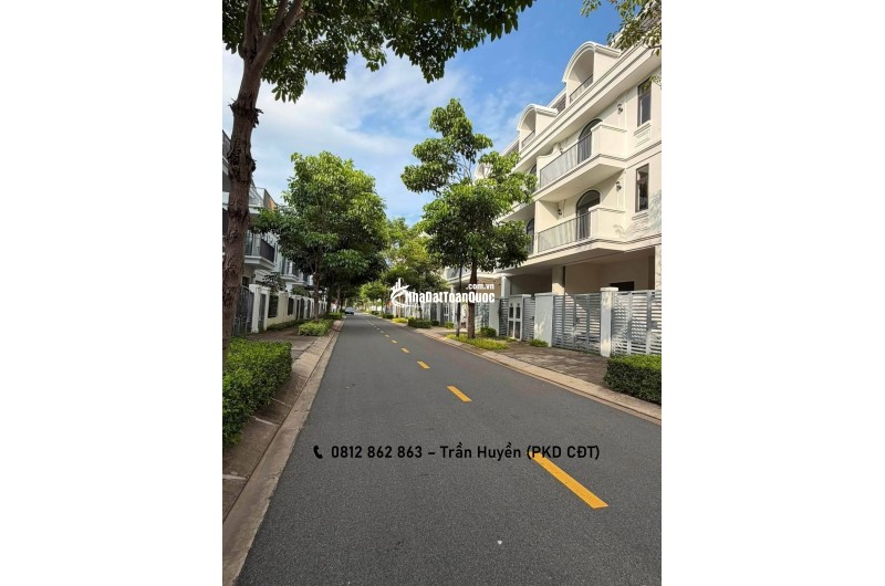 Cần bán nhà phố La Vida – ngang 6m, sân vườn hông, full nội thất, hướng Đông Nam  14,9 tỷ