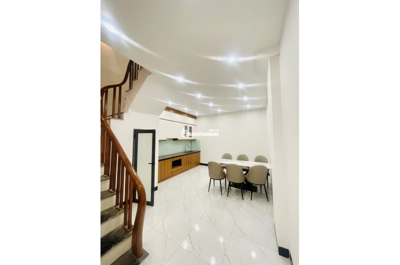  Nhà Ngon 4 Tầng 45M², Chúc Sơn, Gần Chung Cư Lộc Ninh, Đầy Đủ Tiện Nghi Giá 4,2 Tỷ
