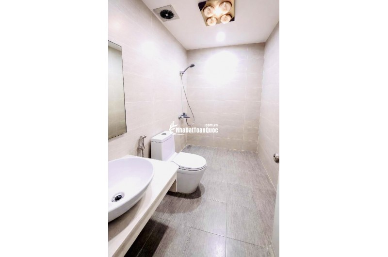  Hiếm 4,1 Tỷ Nhà 3 Tầng, Sân Cổng Riêng, 52M², 4 Ngủ, Gần UBND Phường Chương Mỹ.