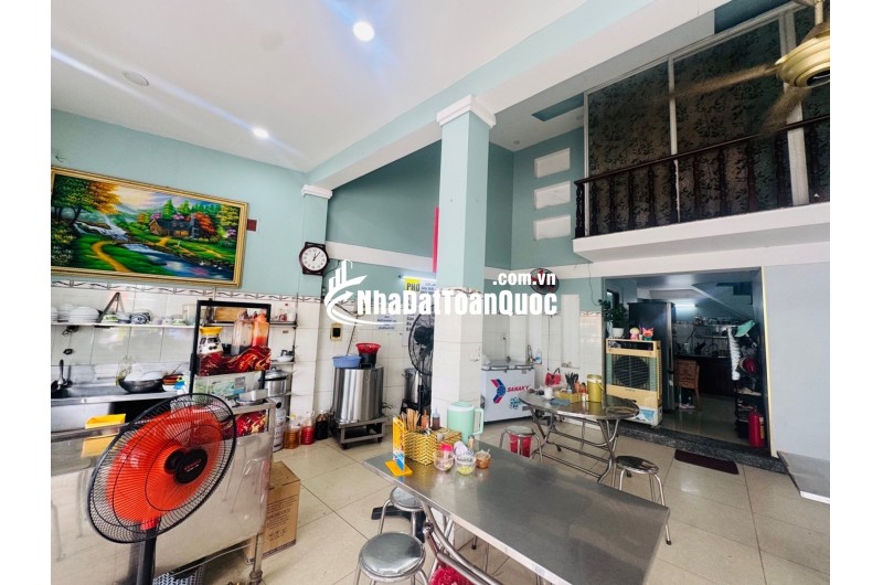 Mặt tiền Linh Đông – ngang 7m – nhà 3 tầng vừa ở vừa kinh doanh, sát Phạm Văn Đồng