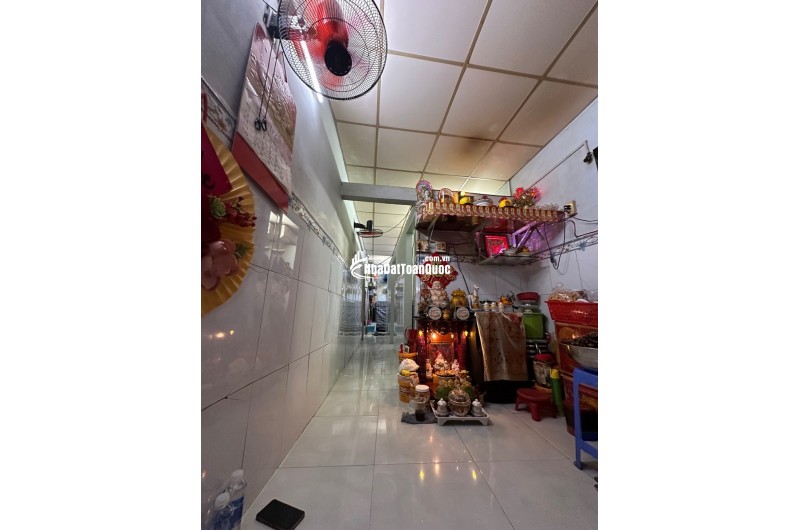 QUẬN 8 - gần cầu Chánh Hưng, gần cầu chà và , thuận tiện di chuyển sang các quận.