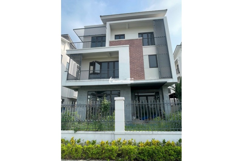 HÀNG HIẾM – BIỆT THỰ ĐƠN LẬP 300M VIEW CÔNG VIÊN – SỔ ĐỎ SẴN – CHỈ 30,472 TỶ!