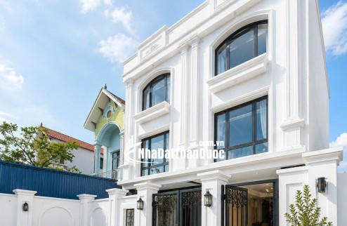  Hiếm 4,1 Tỷ Nhà 3 Tầng, Sân Cổng Riêng, 52M², 4 Ngủ, Gần UBND Phường Chương Mỹ.