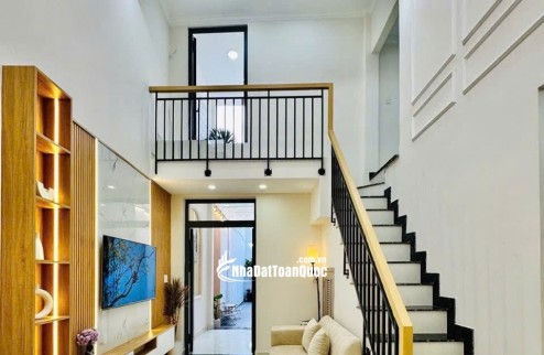 BÁN NHÀ HẺM BA GÁC ĐƯỜNG XVNT, Q.BÌNH THẠNH 123,5 M2 SHR CHỈ 5TỶ38. LH:0792022984.