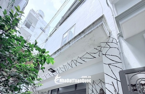 Nhà Đẹp 2 Tầng +Sân thuợng - 2 Mặt tiền hẻm – Dt 5.5x10m – 3 Phòng Ngủ Rộng Rãi – Dọn Vào Ở Ngay