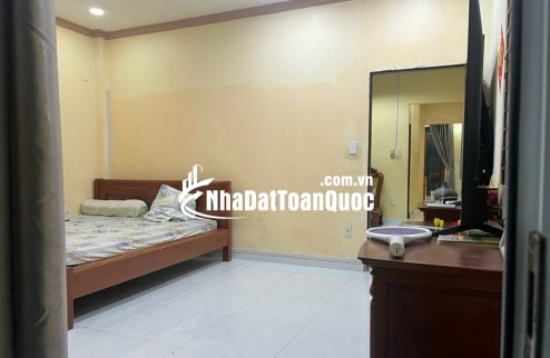 BÁN NHÀ DIỆN TÍCH KHỦNG FULL THỔ KDC HƯNG LONG BÌNH CHÁNH - XE HƠI NGỦ TRONG NHÀ