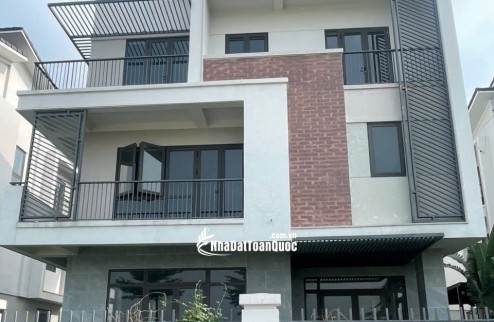 HÀNG HIẾM – BIỆT THỰ ĐƠN LẬP 300M VIEW CÔNG VIÊN – SỔ ĐỎ SẴN – CHỈ 30,472 TỶ!