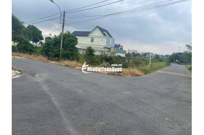 BÁN 4 LÔ ĐẤT THỊ TRẤN CỦ CHI (200M2 ĐẾN 224M2) SHR. CHỈ TỪ 5.5 TỶ/LÔ. LH:0901393456.