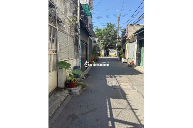 Bán nhà Quận 12,  trục Trường Chinh, 45m2, khu phân lô ô tô thông, nhỉnh 4 tỷ