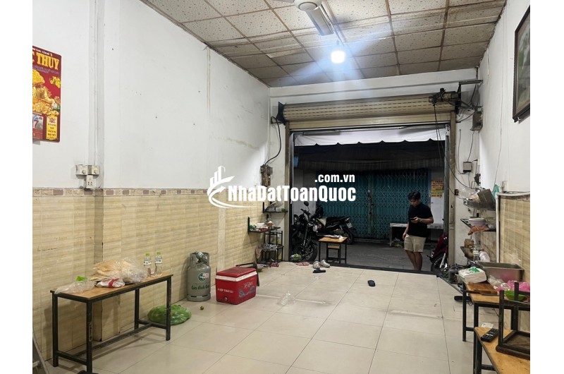 Nhà mặt tiền Chợ Bà Hoa P11 Tân Bình, MT đường Sơn Hương, song song Trần Mai Ninh, sát Bảy Hiền gần