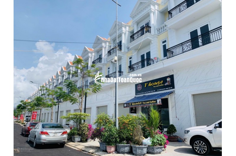 BÁN LÔ GÓC 106M2, NGANG 8M, SÁT SÂN BAY LONG THÀNH CHỈ 4 TỶ.