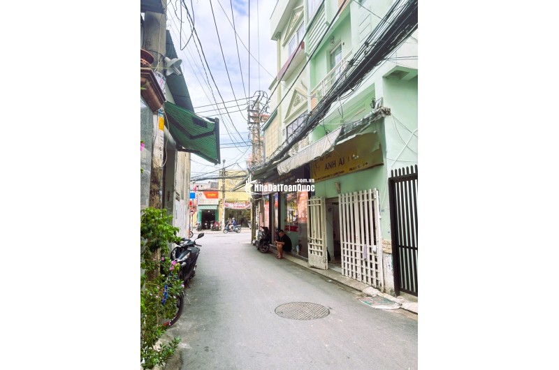 Bán nhà cũ 80m2 nở hậu hẻm 251 Lê Quang Định Bình Thạnh hạ 2tỷ còn 5.5tỷ