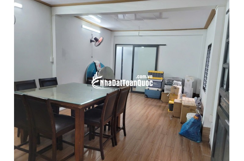 Bán nhà Mặt Tiền 215 Thích Thiện Hoà, Xã Lê Minh Xuân Huyện Bình Chánh