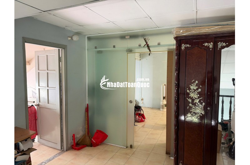 Bán căn góc căn hộ 120m2 tầng cao 3PN 2WC Quận 8