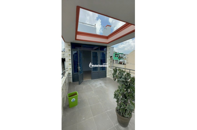 Cho thuê nhà 62/1 Xóm Đất P8 Q11 hẻm 3m, Đúc 3.5 tấm
