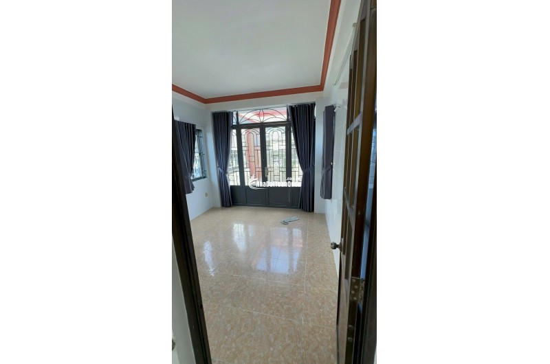 Cho thuê nhà 62/1 Xóm Đất P8 Q11 hẻm 3m, Đúc 3.5 tấm