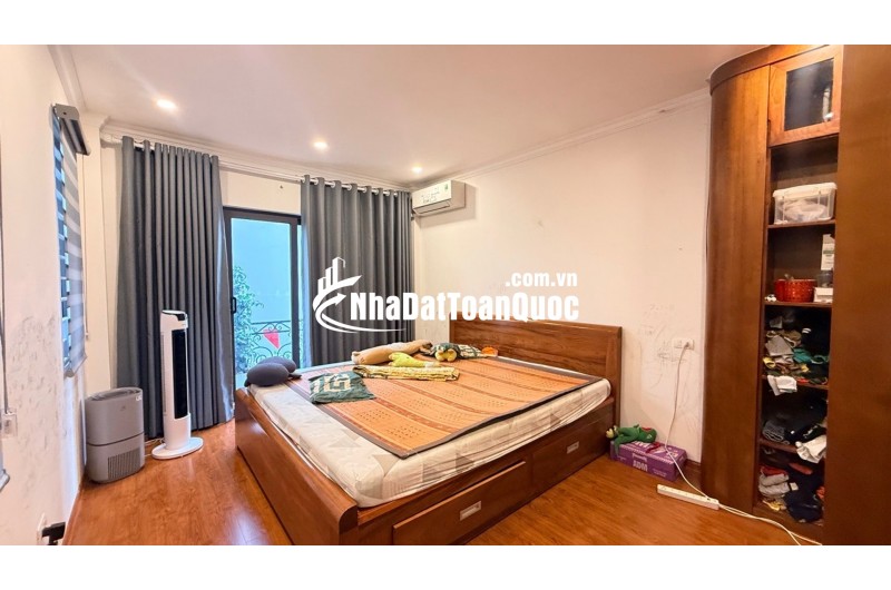 Thạch Bàn Long Biên 13 tỷ 7 tầng thang máy - ô tô đỗ ngày đêm