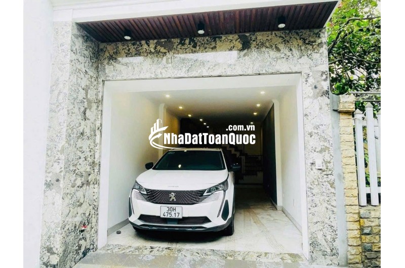 Bán nhà Ngọc thụy 11 tỷ 40m ô tô gara,thang máy,sổ đỏ Long Biên