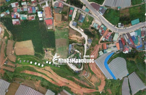 Bán 2ha đến 2ha5 đất trung tâm langbiang